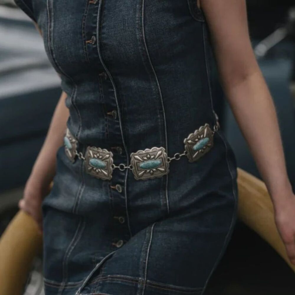 Western Concho Belt featuring oversized scalloped silver-tone XL